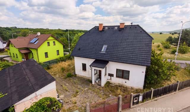 Prodej domu 300 m² s pozemkem 539 m², Dlouhá, Mladá Boleslav – Čejetičky