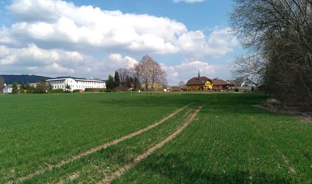 Prodej stavebního pozemku 4 494 m², Libuň, okres Jičín