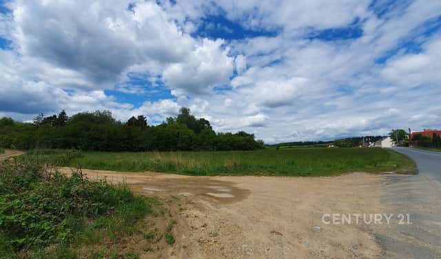 Prodej stavebního pozemku 1 974 m², Hostěnice, okres Brno-venkov