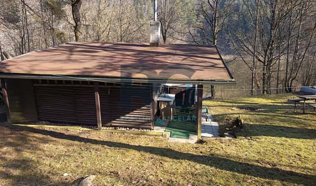 Prodej chaty/chalupy 15 m² s pozemkem 15 m², Albrechtice nad Vltavou – Údraž, okres Písek