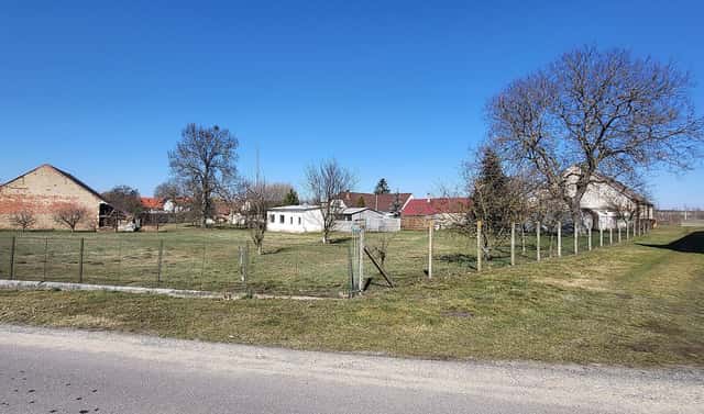 Prodej stavebního pozemku 2 100 m², Moravské Budějovice, okres Třebíč