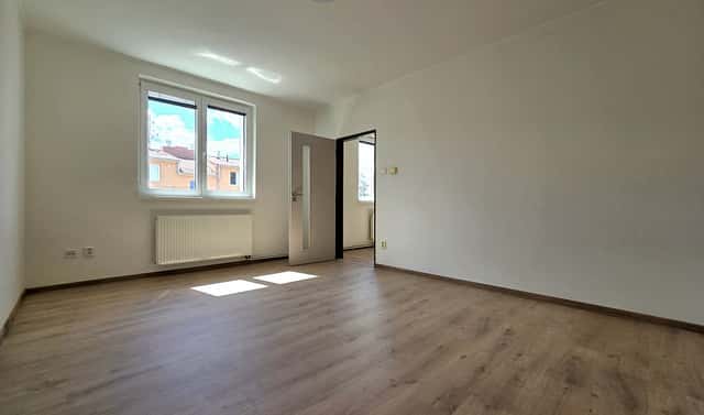 Prodej bytu 2+kk 49 m², Pražská, Znojmo