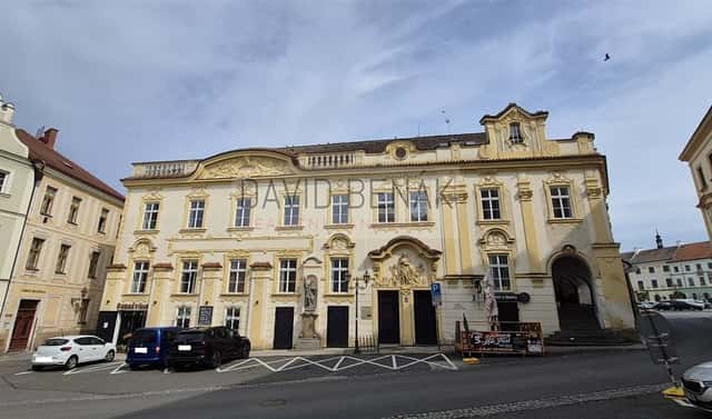 Pronájem kanceláře 15 m², V Kopečku, Hradec Králové