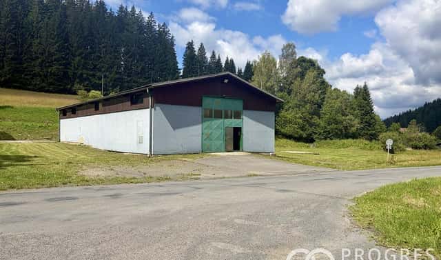 Prodej výrobních prostor 3 509 m², Velké Karlovice, okres Vsetín