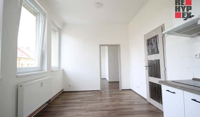 Pronájem bytu 2+kk 34 m², Nádražní, Mimoň – Mimoň V, okres Česká Lípa