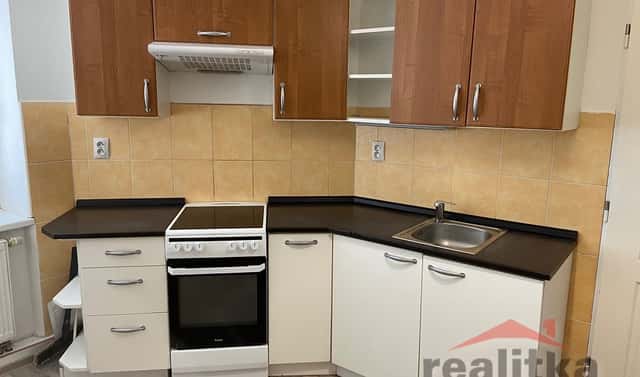 Pronájem bytu 1+1 44 m², náměstí Svaté Trojice, Opava – Předměstí