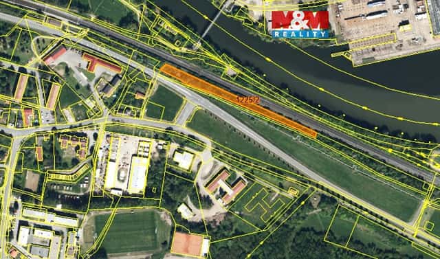 Prodej louky 3 644 m², Chvaletice, okres Pardubice