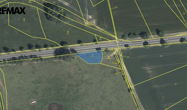 Prodej komerčního pozemku 598 m², Láz, okres Příbram