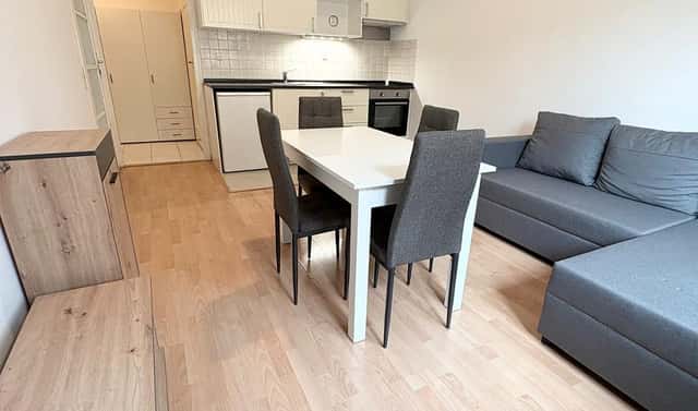 Prodej bytu 2+kk 43 m², Jindřicha Plachty, Praha 5 – Smíchov