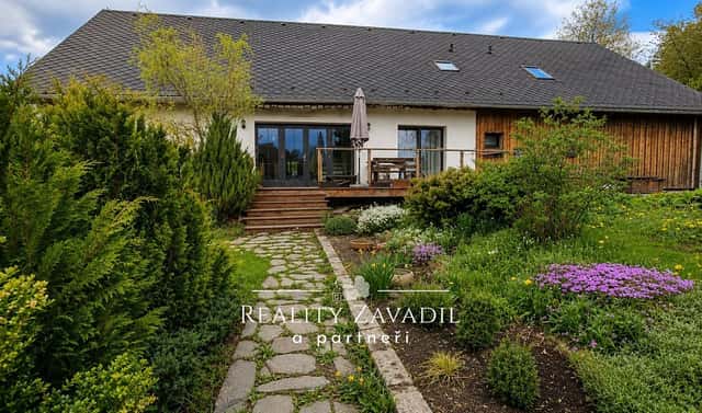 Prodej domu 244 m² s pozemkem 5 562 m², Václavov u Bruntálu – Horní Václavov, okres Bruntál