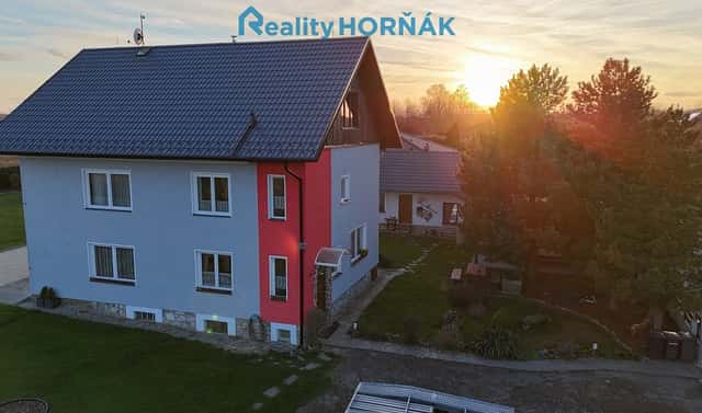 Prodej domu 360 m² s pozemkem 2 030 m², Stádlec, okres Tábor
