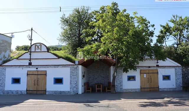 Vinné sklepy s posezením Horní Věstonice, U Venuše, Horní Věstonice, okres Břeclav
