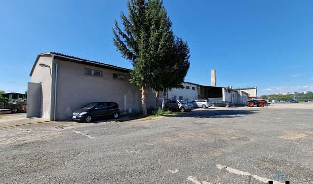Prodej výrobních prostor 1 500 m², Lounská, Žatec, okres Louny