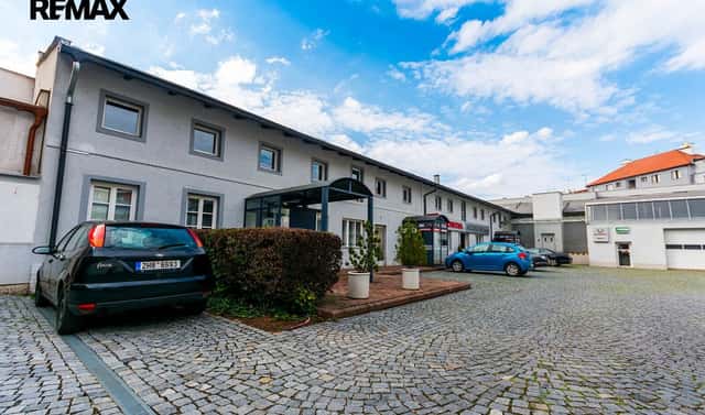 Pronájem kanceláře 206 m², třída Karla IV., Hradec Králové