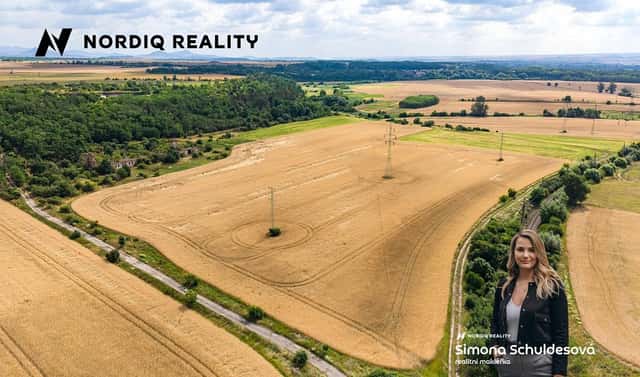Prodej pole 29 278 m², Staňkovice – Tvršice, okres Louny