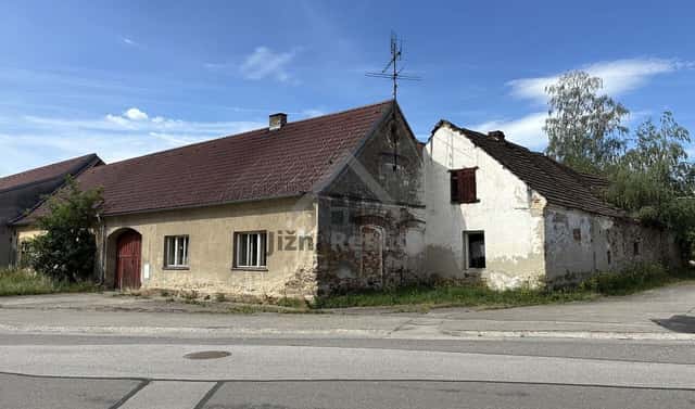Prodej domu 200 m² s pozemkem 1 379 m², Dívčice, okres České Budějovice