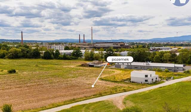 Prodej komerčního pozemku 1 700 m², Úsilné, okres České Budějovice