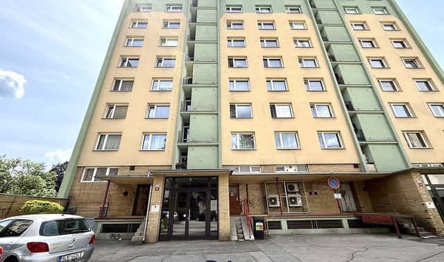 Pronájem bytu 1+kk 20 m², Budovatelů, Jablonec nad Nisou