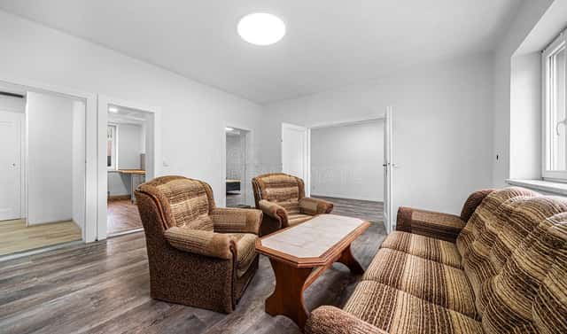 Prodej bytu 4+1 85 m², Kosmonautů, Karlovy Vary – Rybáře