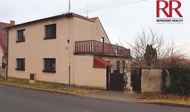 Prodej domu 210 m² s pozemkem 942 m², Hřbitovní, Chlumčany, okres Plzeň-jih