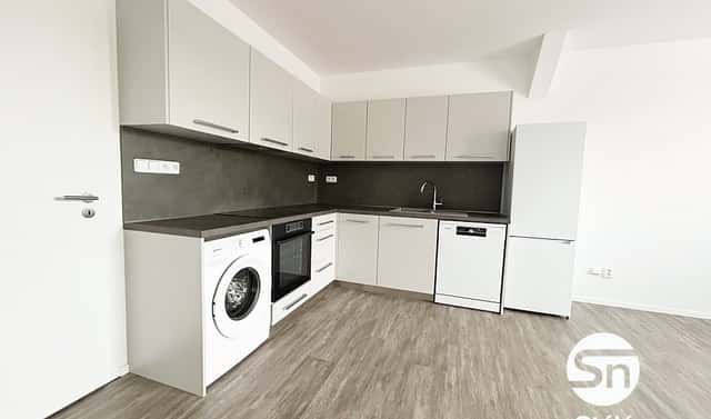 Pronájem bytu 1+kk 34 m², Vídeňská, Praha 4 – Krč