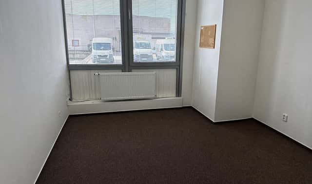 Pronájem obchodních prostor 15 m², Dobronická, Praha 4 – Libuš