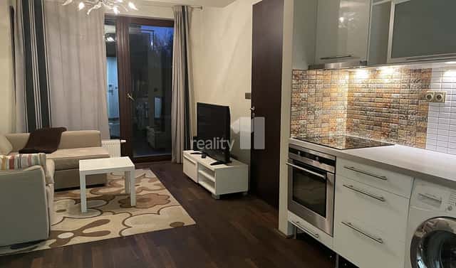 Pronájem bytu 2+kk 46 m², Služská, Praha 8 – Kobylisy
