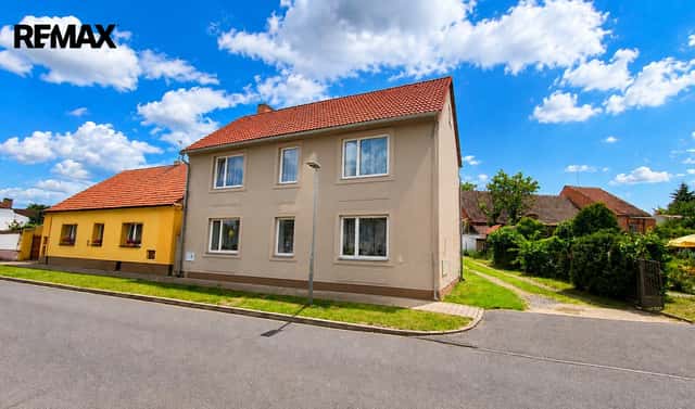 Prodej domu 140 m² s pozemkem 515 m², Kostelní, Vroutek, okres Louny