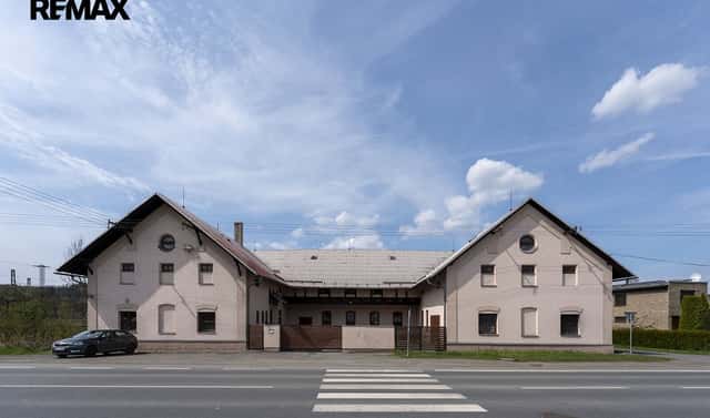 Prodej obchodních prostor 1 080 m², Jablůnka, okres Vsetín