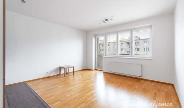 Pronájem bytu 1+kk 34 m², Kytínská, Praha 10 – Hostivař