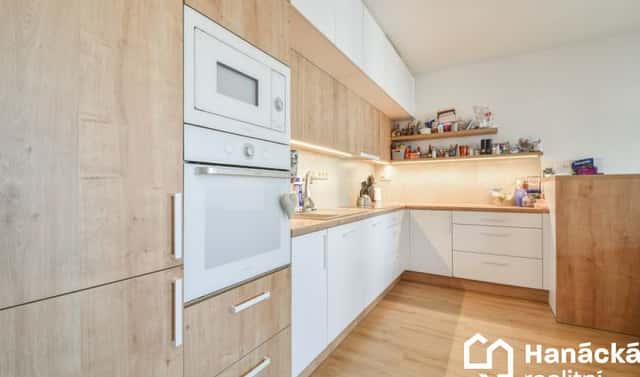 Pronájem bytu 3+kk 70 m², Voskovcova, Olomouc – Povel