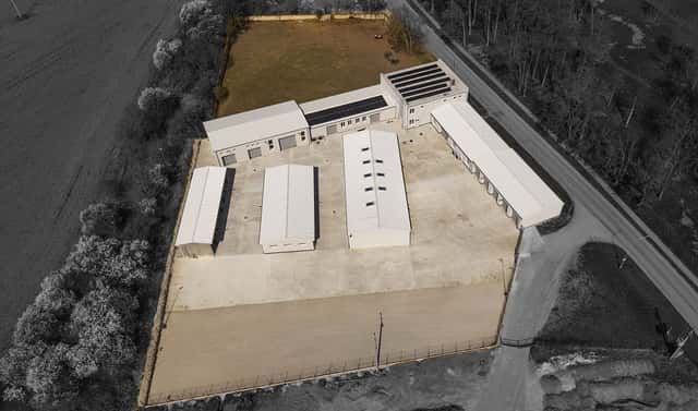 Pronájem skladovacích prostor 1 933 m², Hořín, okres Mělník