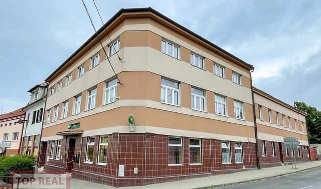 Prodej obchodních prostor 1 331 m², Náměstí, Koryčany, okres Kroměříž