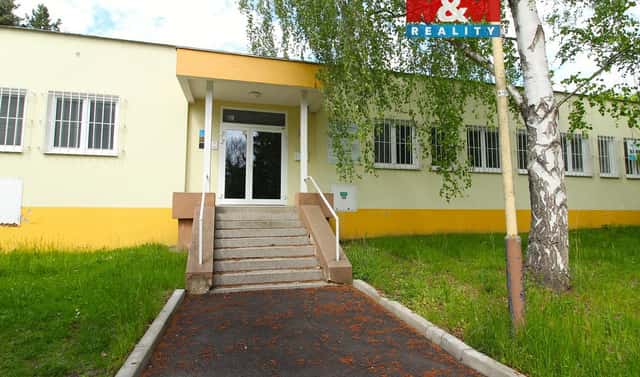 Pronájem kanceláře 215 m², Bendlova, Česká Lípa