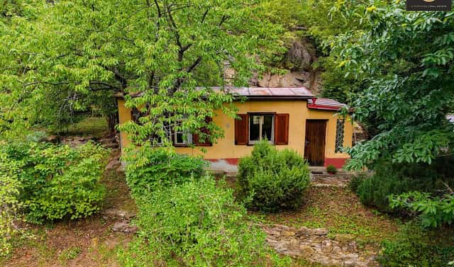 Prodej chaty/chalupy 20 m² s pozemkem 615 m², Bratronice, okres Kladno