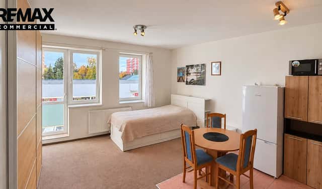 Pronájem bytu 1+kk 33 m², Boloňská, Praha 10 – Horní Měcholupy