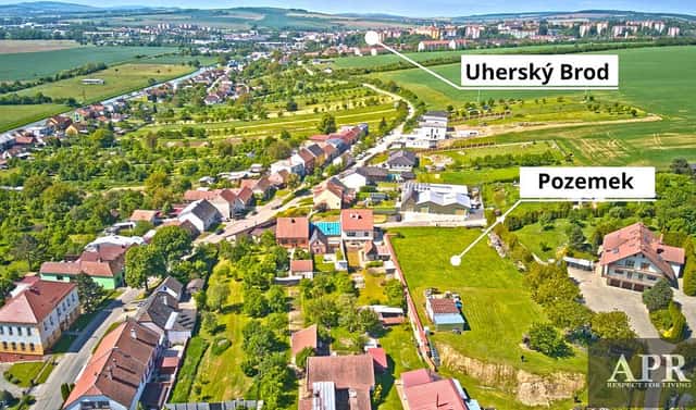 Prodej stavebního pozemku 2 554 m², Uherský Brod, okres Uherské Hradiště
