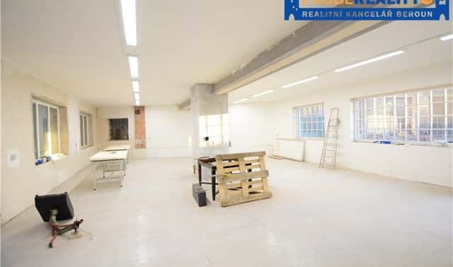 Pronájem výrobních prostor 100 m², Husova, Zdice, okres Beroun