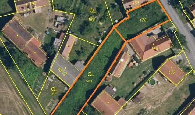 Prodej stavebního pozemku 705 m², Rouchovany – Šemíkovice, okres Třebíč