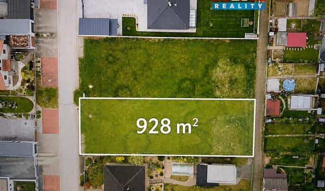Prodej stavebního pozemku 928 m², Západní, Chvaletice, okres Pardubice