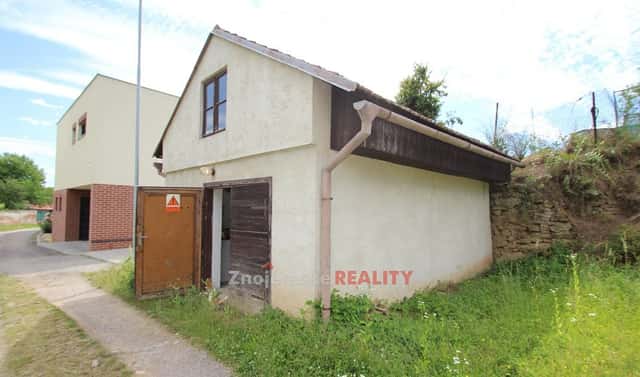 Prodej vinného sklepa s lisovnou, Šatov, okres Znojmo