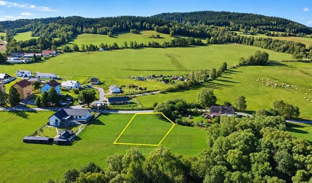 Prodej stavebního pozemku 1 975 m², Záblatí, okres Prachatice