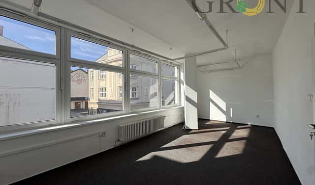 Pronájem obchodních prostor 36 m², Masarykovo nám., Karviná – Fryštát