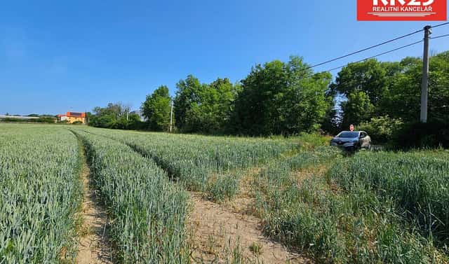 Prodej komerčního pozemku 2 385 m², Podhradská, Cheb