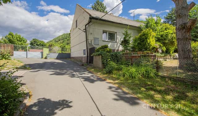 Prodej domu 220 m² s pozemkem 3 302 m², Náves B. Smetany, Týn nad Bečvou, okres Přerov