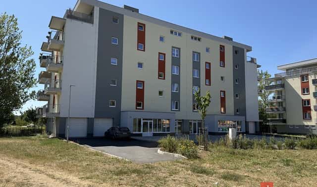 Prodej obchodních prostor 62 m², Svobodova, Nová Role, okres Karlovy Vary