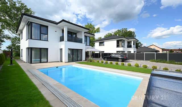 Prodej domu 243 m² s pozemkem 850 m², Krokusová, Květnice, okres Praha-východ