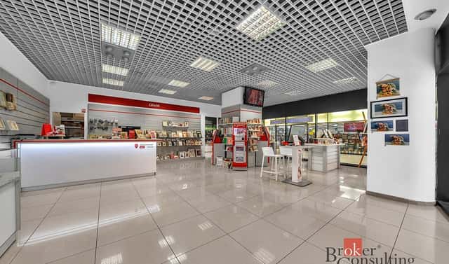 Pronájem obchodních prostor 98 m², Dukelská třída, Hradec Králové – Pražské Předměstí