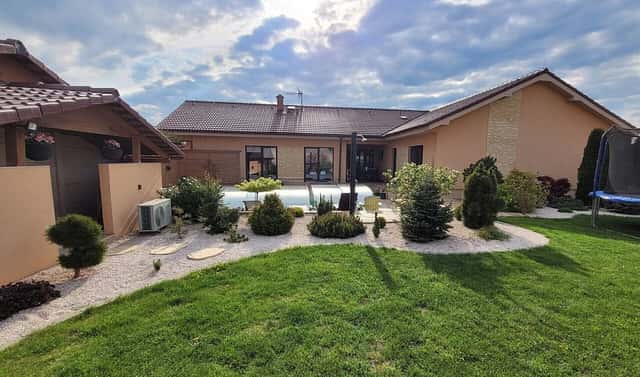 Prodej domu 250 m² s pozemkem 1 717 m², Roudnice nad Labem, okres Litoměřice