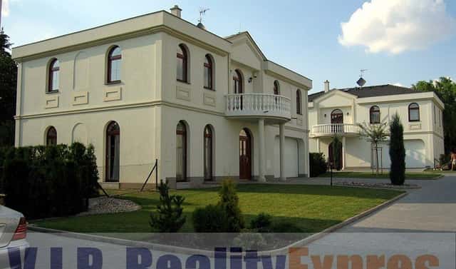 Pronájem domu 270 m² s pozemkem 550 m², Praha 6
